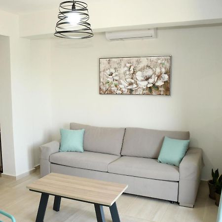 Theano Luxury Suites Nikiti Luaran gambar