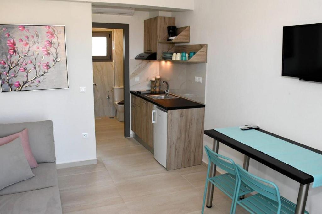 Theano Luxury Suites Nikiti Luaran gambar