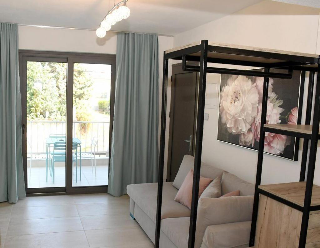 Theano Luxury Suites Nikiti Luaran gambar