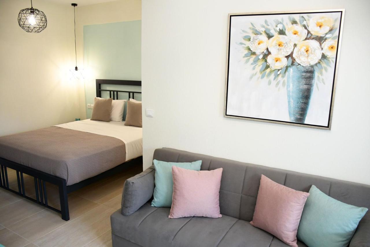 Theano Luxury Suites Nikiti Luaran gambar