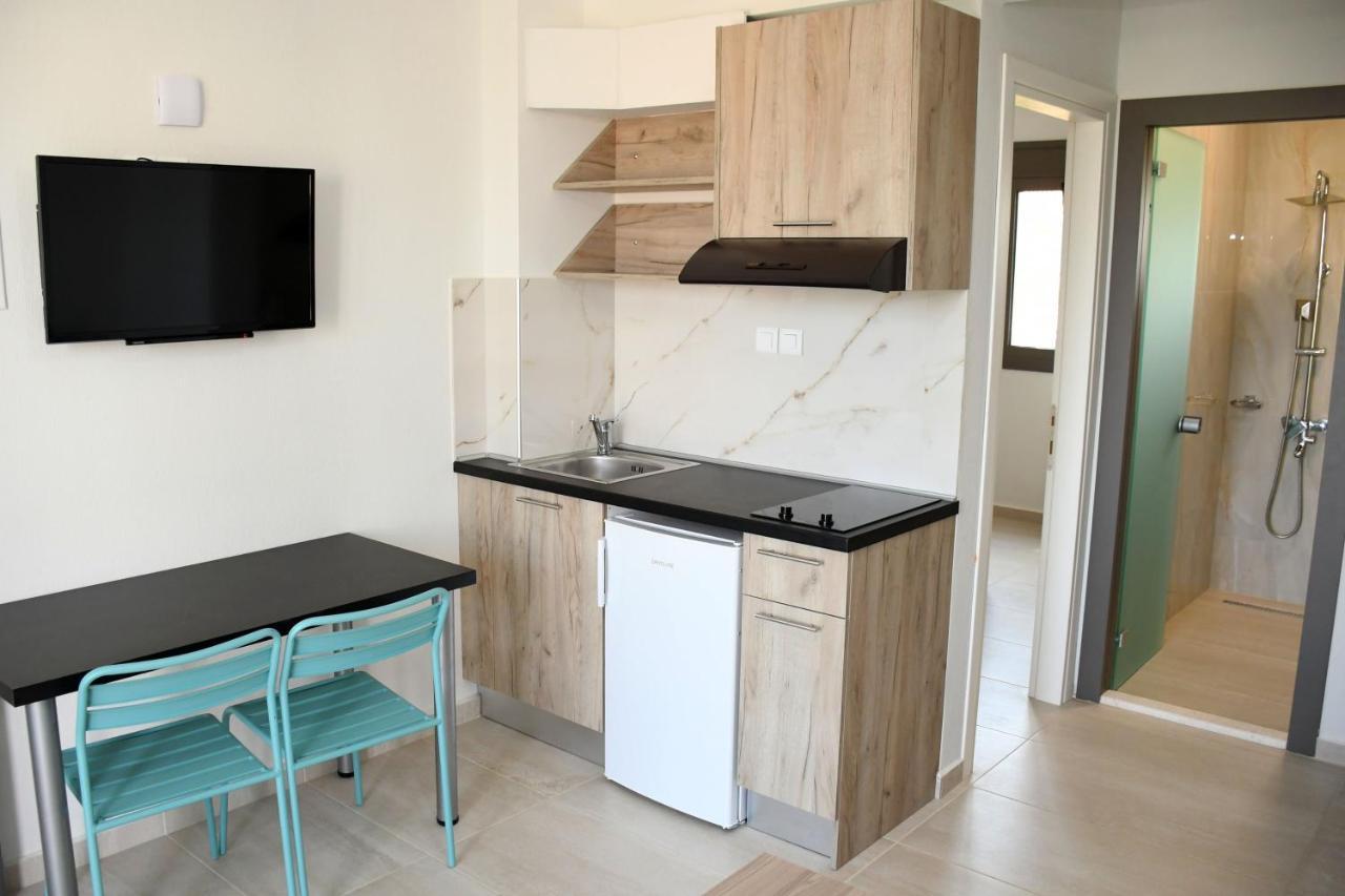 Theano Luxury Suites Nikiti Luaran gambar