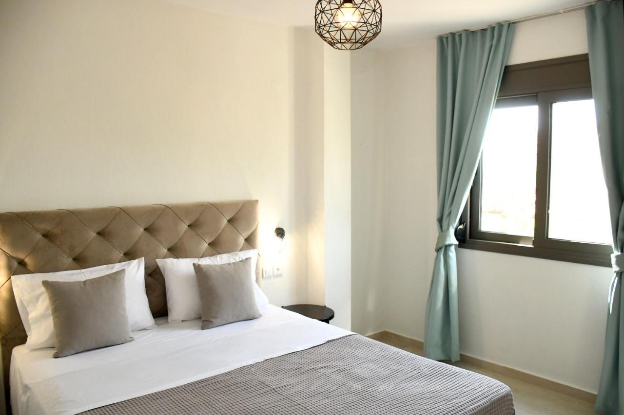 Theano Luxury Suites Nikiti Luaran gambar