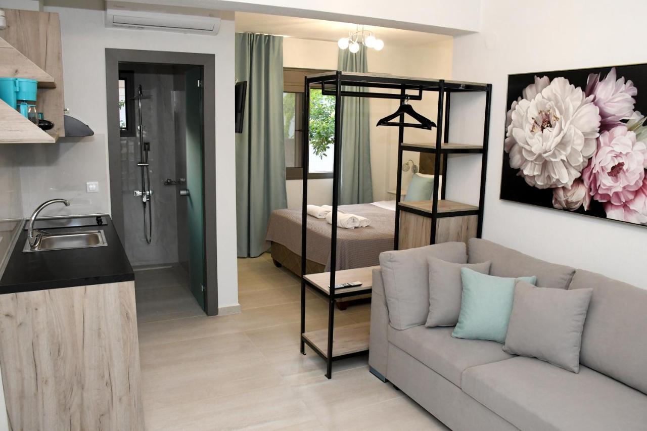 Theano Luxury Suites Nikiti Luaran gambar
