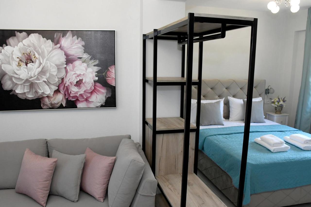 Theano Luxury Suites Nikiti Luaran gambar